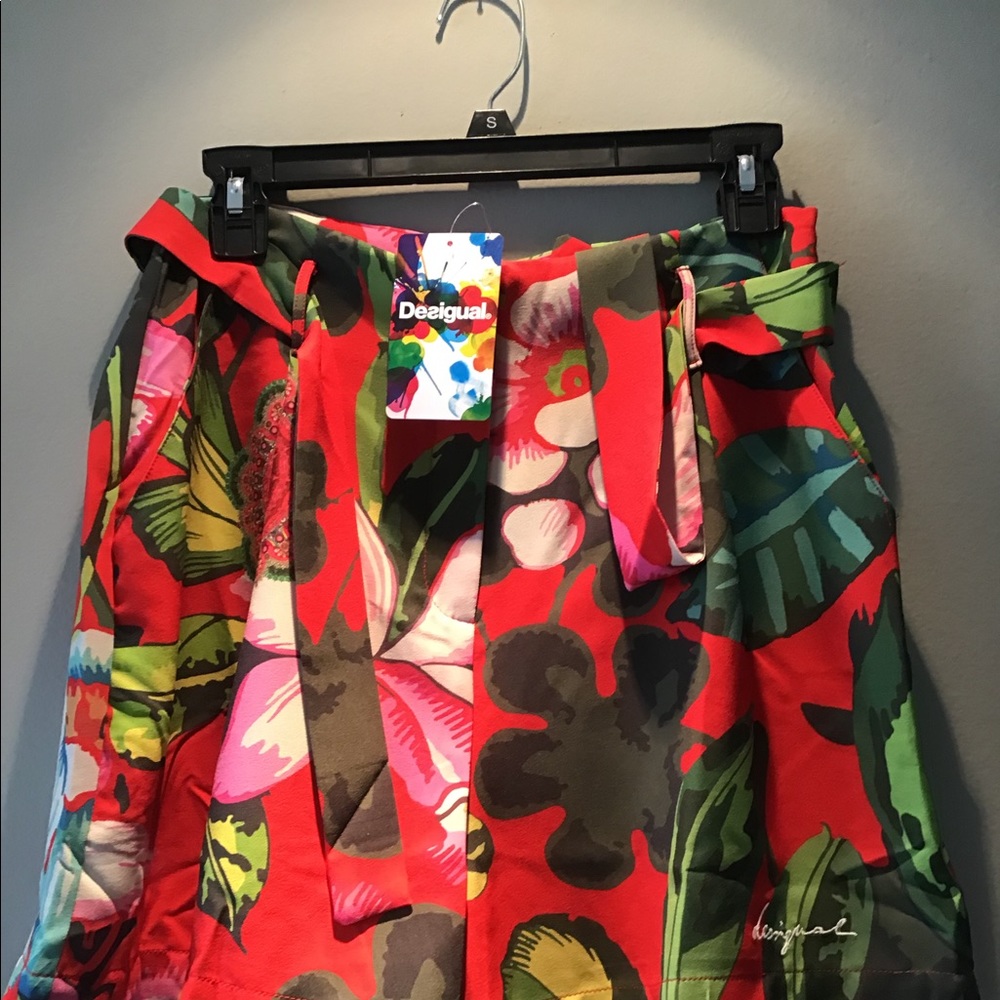 Superb ladies shorts by Desigual